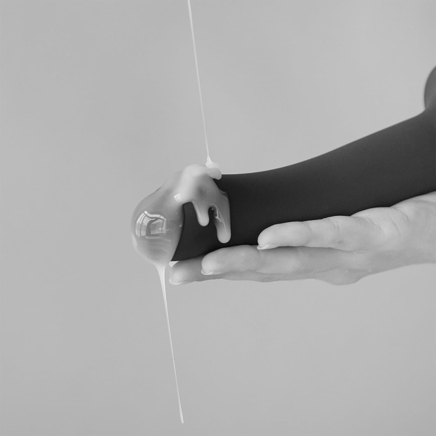 Strap-On-Me - Squirting Cum Dildo Realistic - Maat L - Zwart 6